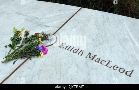 Il Glade of Light Memorial, commemora le vittime del bombardamento della Manchester Arena del 2017 - Victoria St, Manchester, Inghilterra, UK, M3 1SX Foto Stock