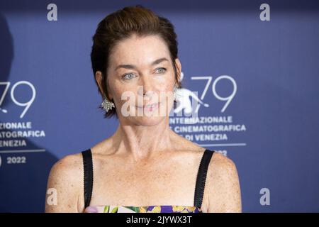 Lido di Venezia, Italia. 08th Set, 2022. Julianne Nicholson partecipa alla fotocellula per 'Bionde' al 79th° Festival Internazionale del Cinema di Venezia, il 08 settembre 2022 a Venezia. © Photo: Cinzia Camela. Credit: Independent Photo Agency/Alamy Live News Foto Stock