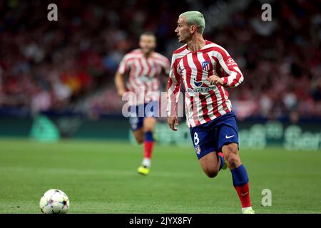 Madrid, Spagna. 07th Set, 2022. Madrid, Spagna: 07.09.2022.- Antonie Griezmann Atletico de Madrid vs Porto Champions League stages matchday 1 of 6. Si svolge allo stadio Civitas Metropolitano nella capitale spagnola. Atletico vince 2-1 gol da Mario Hermoso 90 1 e Antonie Griezmann 90 11  Porto gol segnati da Mateus Uribe 90 6 (P) Credit: dpa/Alamy Live News Foto Stock