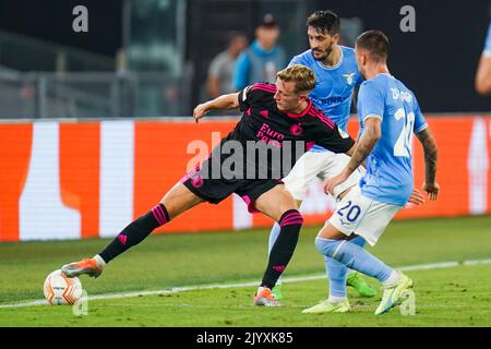 ROMA, ITALIA - 8 SETTEMBRE: Marcus Pedersen di Feyenoord, Mattia Zaccagni del Lazio Roma durante la partita di UEFA Europa League Group F tra Lazio Roma e Feyenoord allo Stadio Olimpico il 8 settembre 2022 a Roma (Foto di René Nijhuis/Orange Pictures) Foto Stock