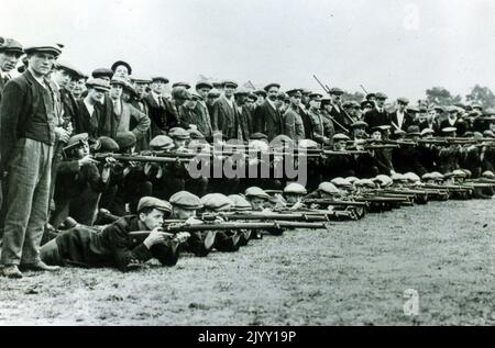 Volontari inglesi addestrati dall'esercito britannico nel Lincolnshire, durante la prima guerra mondiale 1914 Foto Stock