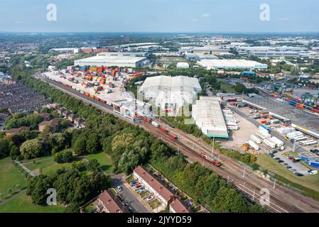 La Deutsche Bahn 66099 si ferma al terminal dei container di Trafford Park. 2nd settembre 2022 Foto Stock