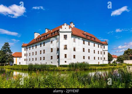 Schloss Hohenkammer castello in Baviera, Germania. Hohenkammer Castle è un castello di Hohenkammer, nel distretto di Freising, in alta Baviera Foto Stock