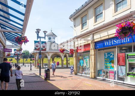 Castle Shopping Centre, Caerphilly (Caerffili), Caerphilly County Borough, Galles (Cymru), Regno Unito Foto Stock