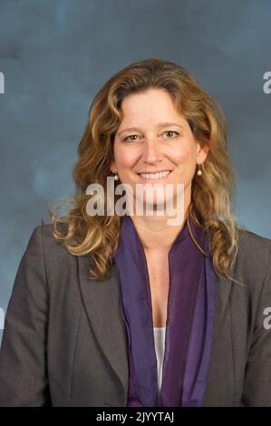 Ritratto di Valerie Piper, Vice Segretario aggiunto per lo sviluppo economico, Ufficio per la pianificazione e lo sviluppo comunitario (CPD). Foto Stock