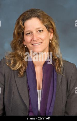 Ritratto di Valerie Piper, Vice Segretario aggiunto per lo sviluppo economico, Ufficio per la pianificazione e lo sviluppo comunitario (CPD). Foto Stock