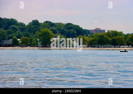 Clifton Beach sulla riva meridionale del lago Erie a Lakewood, Ohio Foto Stock