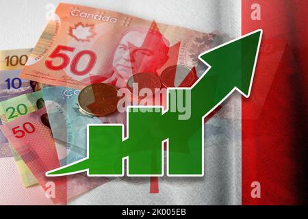 Economy chart: Freccia in aumento, banconote e monete in dollari canadesi e bandiera del Canada (Money, Economy, Business, Finance, Crisis) Foto Stock