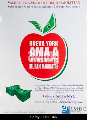 Riproduzioni di poster, da Lower Manhattan Development Corporation, promuovendo la vita nel centro di New York come parte del recupero post-9/11. Foto Stock