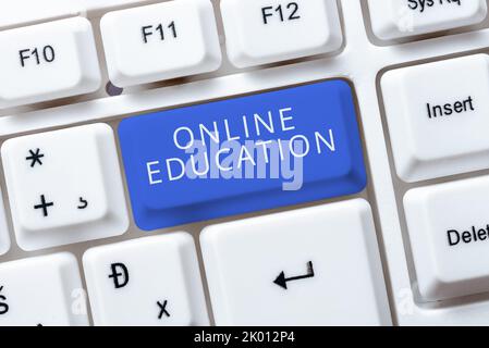 Scrittura a mano segno Online Educationstudy e pratica etica di facilitare l'apprendimento. Parola per studio e pratica etica di facilitare l'apprendimento Foto Stock