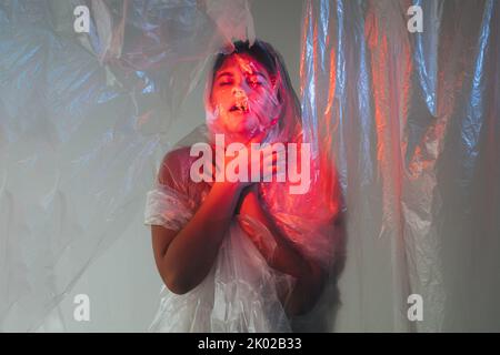 mancanza di respiro defocused arte ritratto donna Foto Stock