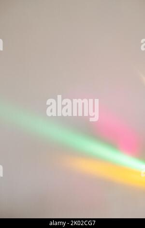 disco party color arcobaleno con sfondo chiaro al neon Foto Stock