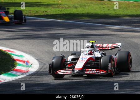 Antonio Giovinazzi (ITA) - Team Haas F1 durante LA FORMULA 1 PIRELLI GRAN PREMIO D’ITALIA 2022, Monza, ITALIA Foto Stock