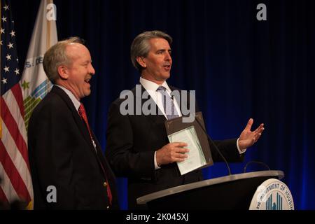 Il briefing della Federal Housing Administration (FHA) presso la sede centrale dell'HUD, con David Stevens, commissario FHA. Foto Stock