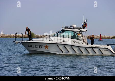 Sceriffo's Marine Patrol Boat nel porto di Cleveland nel settembre 2022 Foto Stock