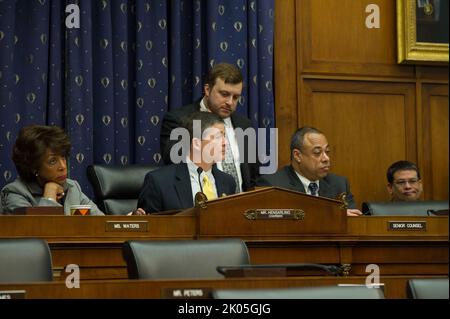 Testimonianza del commissario federale per l'amministrazione degli alloggi Carol Galante all'audizione del Comitato per i servizi finanziari della Camera, Capitol Hill. Foto Stock