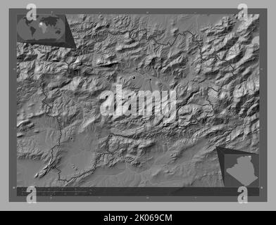 Guelma, provincia dell'Algeria. Mappa altimetrica bilivello con laghi e fiumi. Posizioni delle principali città della regione. Mappe delle posizioni ausiliarie degli angoli Foto Stock