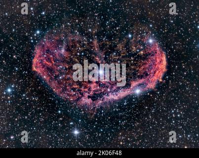 Nebulosa a mezzaluna (NGC 6888) nella costellazione Cygnus. Foto Stock