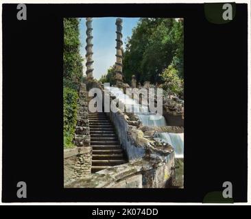 Villa Aldobrandini, Frascati, Lazio, Italia, 1925. Casa architettura: Castello medievale ricostruito nel 1663 e 1667. Foto Stock