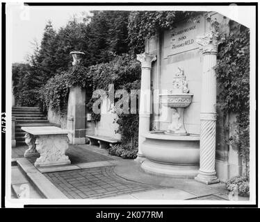 "Weld", Larz Anderson House, 151 Newton Street, Brookline, Massachusetts, c1914. Architettura della casa: Little &amp; Browne cambia in casa esistente, dal 1899. Paesaggio: Giardino italiano Charles Adams Platt, piantato e costruito, fine 1899 o 1900-1901. Foto Stock