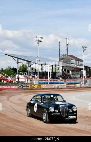 13. 08. 2022, Olympic Rally 72, 1972, 50th Anniversary Revival 2022, gara di auto, rally, auto classica, speedway Stadium, Ellermuehle, Landshut Foto Stock