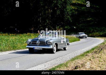 13. 08. 2022, Olympic Rally 72, 1972, 50th Anniversary Revival 2022, corse automobilistiche, rally, auto classica, Freising, Borgward Isabella Foto Stock