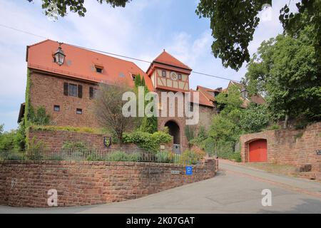 Porta storica della città di Dilsberg vicino a Neckargemuend, Neckar Valley, Baden-Wuerttemberg, Germania Foto Stock