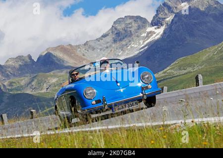 Auto d'epoca Silvretta Classic 2022, Porsche 356 Speedster, anno di costruzione 1954, Silvretta Hochalpenstrasse, Montafon, Vorarlberg, Austria Foto Stock