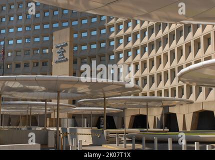 Seleziona viste: Esterno, HUD quartier generale--Robert C. Weaver Federal Building, Washington, D.C.. Foto Stock