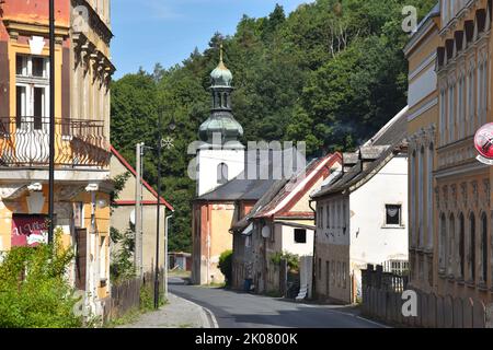 Città medievale di Horni Slavkov (Schlaggenwald) in Boemia, Repubblica Ceca: Parte del centro storico Foto Stock