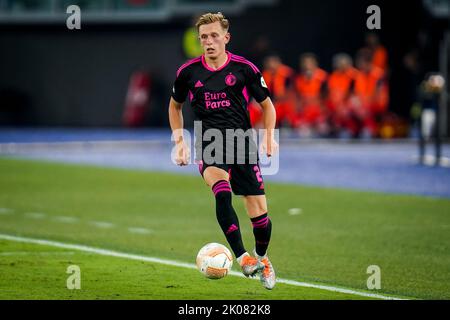 ROMA, ITALIA - 8 SETTEMBRE: Marcus Pedersen di Feyenoord dribbles con la palla durante la partita UEFA Europa League Group F tra Lazio Roma e Feyenoord allo Stadio Olimpico il 8 settembre 2022 a Roma (Foto di Rene Nijhuis/Orange Pictures) Foto Stock
