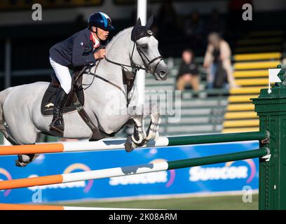 Calgary, Alberta, Canada, 2022-09-09, Olivier Robert (fra) cavalcando Vangog du Mas Garnier, CSIO Spruce Meadows Masters, - Tourmeline Oil Cup Foto Stock