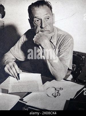 William Somerset Maugham CH (25 gennaio 1874 – 16 dicembre 1965) è stato un . Fu tra gli scrittori più popolari della sua epoca e presumibilmente l'autore più pagato durante gli anni '1930s Foto Stock