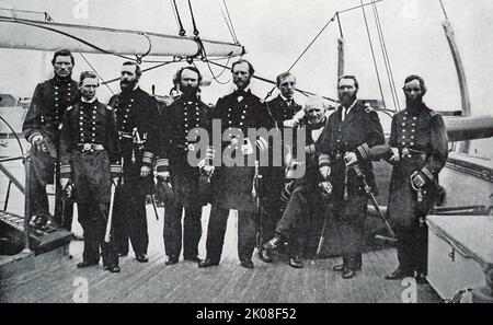 Ammiraglio Dahlgren e ufficiali sul ponte di Pawnee. John Adolphus Bernard Dahlgren (13 novembre 1809 – 12 luglio 1870) è stato un . Nella guerra civile americana, Dahlgren fu reso comandante del Washington Navy Yard, dove fondò il Bureau of Ordnance. Nel 1863, prese il comando dello Squadrone di blocco nell'Atlantico meridionale al rango di ammiraglio posteriore Foto Stock