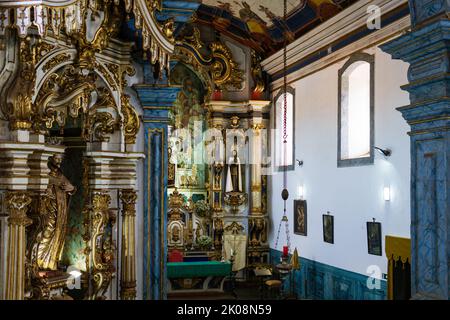 Interno di Igreja de Nossa Senhora do Carmo a Sabara, Minas Gerais, Brasile. Foto Stock