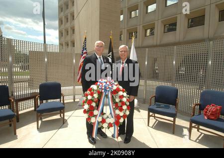 Cerimonia del Memorial Day all'HUD - cerimonia del Memorial Day alla sede centrale dell'HUD. Cerimonia del Memorial Day (giorno della memoria) all'HUD Subject (soggetto), cerimonia del Memorial Day (giorno della memoria) alla sede centrale dell'HUD. Foto Stock