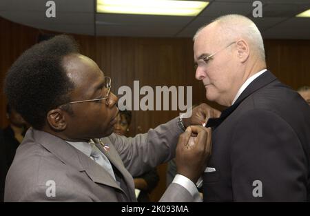 Cerimonia del Memorial Day all'HUD - cerimonia del Memorial Day alla sede centrale dell'HUD. Cerimonia del Memorial Day (giorno della memoria) all'HUD Subject (soggetto), cerimonia del Memorial Day (giorno della memoria) alla sede centrale dell'HUD. Foto Stock