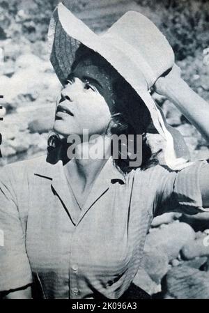 Dorothy Dandridge nel film i takers. Dorothy Jean Dandridge (9 novembre 1922 – 8 settembre 1965) è stata una . È la prima star del cinema afroamericano ad essere nominata per l'Academy Award for Best attress, che è stata per la sua performance in Carmen Jones (1954). Foto Stock