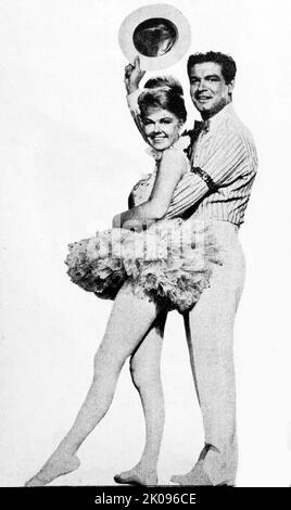 Doris Day e Steven Boyd a Jumbo. Doris Day (Doris Mary Anne Kappelhoff, 3 aprile 1922 – 13 maggio 2019) è stata una . Ha iniziato la sua carriera come cantante di grande band nel 1939. Stephen Boyd (William Millar, 4 luglio 1931 – 2 giugno 1977) è stato un . È apparso in circa 60 film, in particolare come il cattivo Messala in ben-Hur (1959), un ruolo che gli ha guadagnato il Golden Globe Award per il miglior attore di sostegno - Motion Picture. Foto Stock