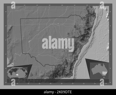 Nuovo Galles del Sud, stato dell'Australia. Mappa altimetrica bilivello con laghi e fiumi. Posizioni delle principali città della regione. Posizione ausiliaria ad angolo m Foto Stock