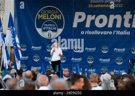 Capo del partito dei Fratelli d'Italia (FDI), discorso di Giorgia Meloni dal palco della città metropolitana di Mestre di Venezia 10th settembre 2022 Foto Stock