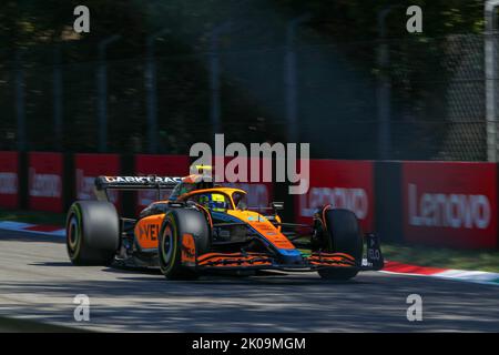 Lando Norris (GBR) McLaren MCL36 durante la qualifica di FORMULA 1 PIRELLI GRAN PREMIO D'ITALIA 2022 Foto Stock