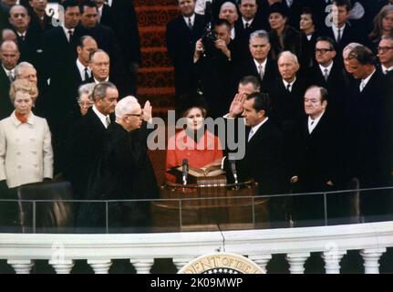 Richard Nixon (1913 - 1994) presidente degli Stati Uniti, in servizio dal 1969 al 1974. Membro del Partito Repubblicano, Nixon era stato in precedenza vice presidente del 36th dal 1953 al 1961, è diventato l'unico presidente a dimettersi dall'ufficio, a seguito dello scandalo Watergate. Foto Stock