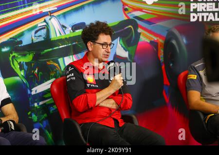 Mattia Binotto (ITA) - Scuderia Ferrari Team Principal durante la FIA Team Press Conference Foto Stock