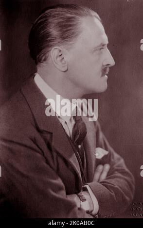 William Somerset Maugham (1874 - 1965) drammaturgo, romanziere e scrittore di storia. Fu tra gli scrittori più popolari della sua epoca e presumibilmente l'autore più pagato durante gli anni '1930s Foto Stock