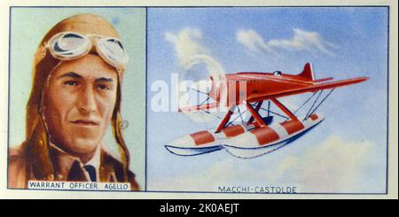 Francesco Agello (1902 - 24 novembre 1942) pilota di prova italiano che ha cercato di fissare un record di velocità con il Macchi M.C.72. Tuttavia, uno dopo l'altro, i piloti di prova davanti ad Agello sono morti, prima Luigi Monti e poi Gianmarco Bellini hanno volato il M.C. 72, Neri è morto volando una CR-20 nel 1933. Agello divenne famoso quando riuscì a pilotare l'aereo ad un nuovo record di velocità sull'acqua il 10 aprile 1933. Ha raggiunto una velocità media di 683 km/h (424 mph) Foto Stock