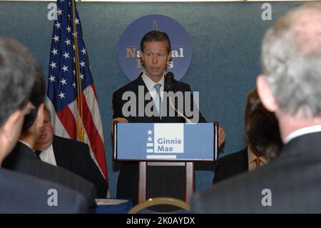 Conferenza stampa di Ginnie Mae - briefing stampa dell'associazione nazionale di ipoteca di governo (Ginnie Mae), sulle tendenze in ipoteche di conversione di equità domestica (ipoteche inverse) per i cittadini anziani, al randello nazionale di stampa di Washington, D.C., con il presidente di Ginnie Mae Robert Couch, segretaria assistente per l'alloggiamento -- Brian Montgomery, commissario federale per l'edilizia abitativa, Kurt Pfotenhauer dell'Associazione dei banchieri ipotecari, Peter Bell dell'Associazione nazionale dei creditori ipotecari inversi e Christopher Hansen dell'Associazione americana dei pensionati (AARP). Ginnie Mae Press Conference Subject, Governo Natio Foto Stock