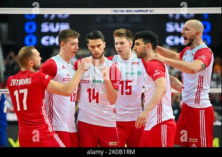 Katowice, Polonia. 10th Set, 2022. Pawel Zatorski, Kamil Semeniuk, Aleksander Sliwka, Jakub Kochanowski, Marcin Janusz, Bartosz Kurek durante la partita del Campionato Mondiale FIVB maschile 2022 tra Polonia e Brasile il 10 settembre 2022 a Katowice, Polonia. (Foto di PressFocus/Sipa USA)France OUT, Poland OUT Credit: Sipa USA/Alamy Live News Foto Stock