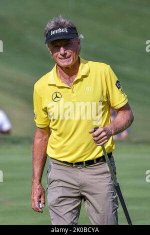 Jennings, Missouri, Stati Uniti. 10 settembre 2022: Golfista Bernhard Langer durante il secondo round dell'Ascension Charity Classic tenutosi al Norwood Hills Country Club di Jennings, MO Richard Ulreich/CSM Credit: CAL Sport Media/Alamy Live News Foto Stock