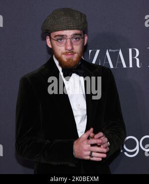 Angus Cloud partecipa a 2022 Harper's Bazaar ICONS & Bloomingdale's 150th Anniversary il 09 settembre 2022 a New York City. Foto: Jeremy Smith/imageSPACE/MediaPunch Foto Stock